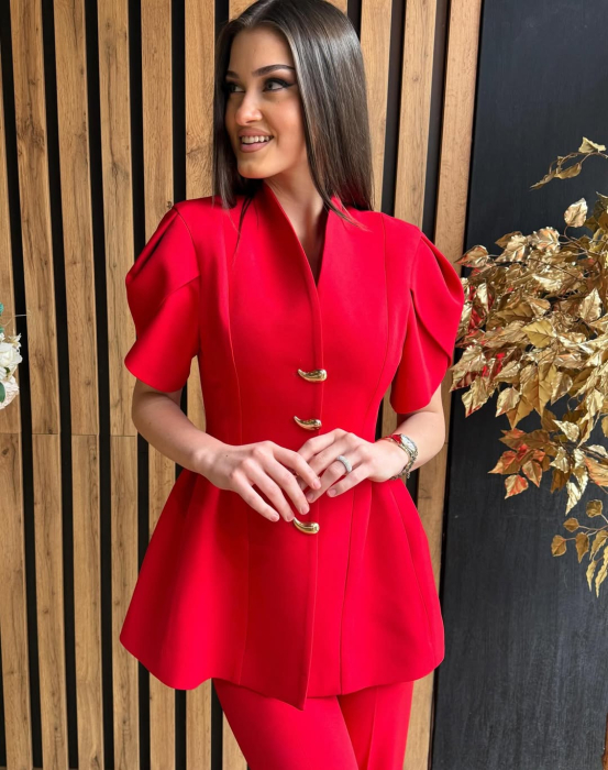 Compleu rosu cu accesorii aurii [6]