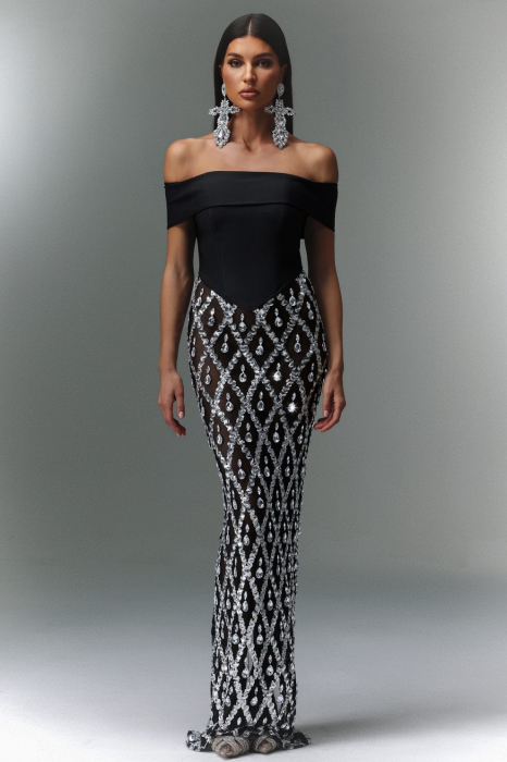 Rochie maxi cu cristlae, cu umerii goi [1]