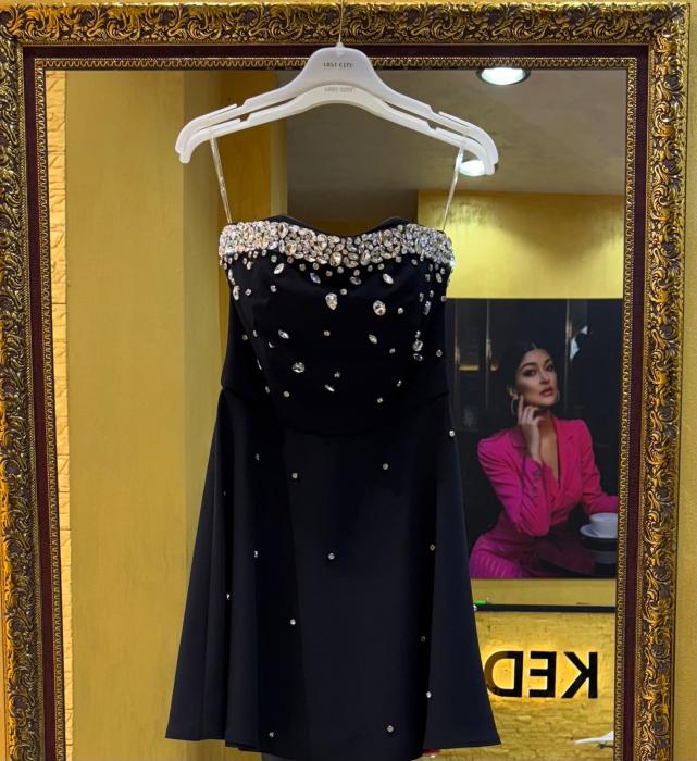 Rochie Neagră Elegantă cu Cristale [3]