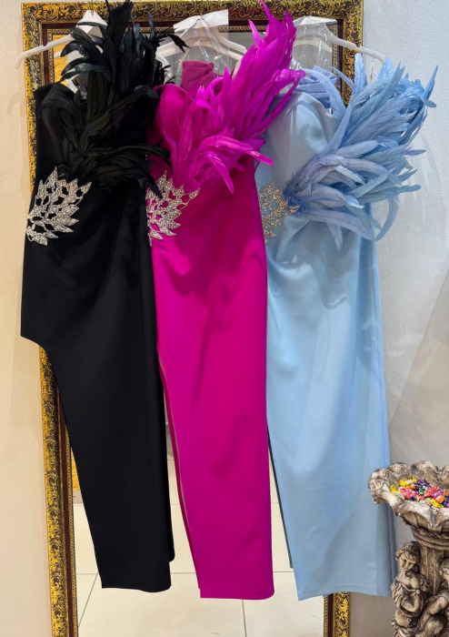 Rochie spectaculoasa accesorizata - neagra [3]
