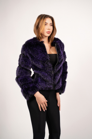 Geci si paltoane - Haină scurtă si elegantă, din blana de culoare mov