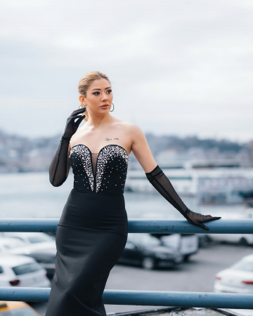 Rochie neagra, midi, cu perle [2]
