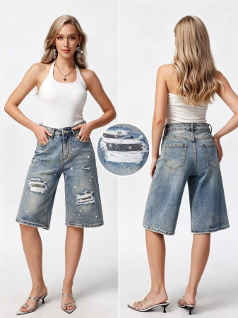 Jeans - Pantaloni Scurti Denim Skater-Fit cu Rupturi Decorative și Strasuri
