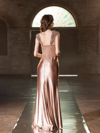 Rochie din material lucios, elegant cu efect de talie subtire [4]