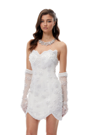 Rochii - Rochie Mini– Alb Imaculat, cu Corset Inimă și Aplicațiide Perle