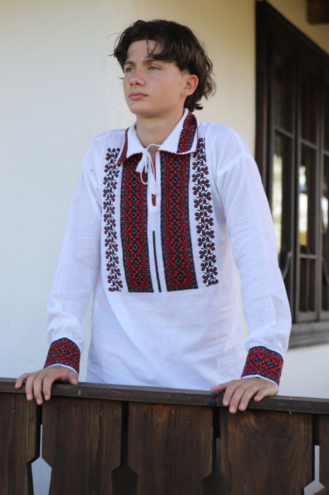 Cămașă tradițională Mateo broderie rosie [2]