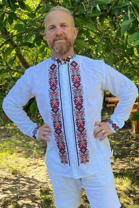 Cămașă tradițională Vitalie broderie rosie [2]