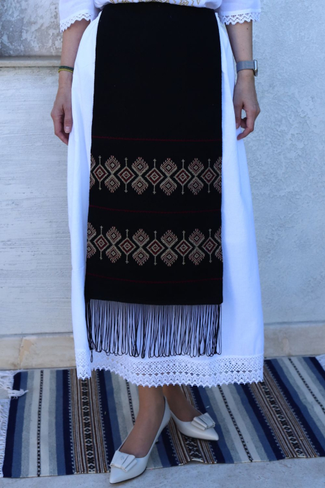 Fotă damă tradițională model geometric romb [3]