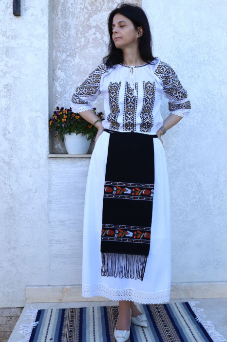 Fotă damă tradițională Roxana [4]