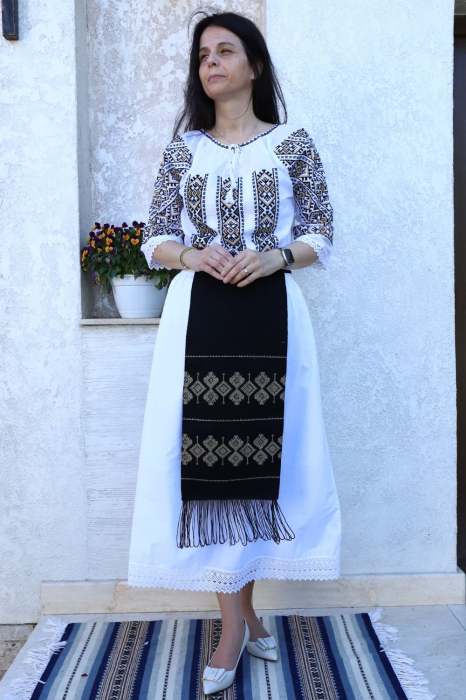 Fotă damă tradițională model geometric romb broderie bej [4]