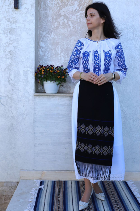 Fotă damă tradițională model geometric romb albastra [4]