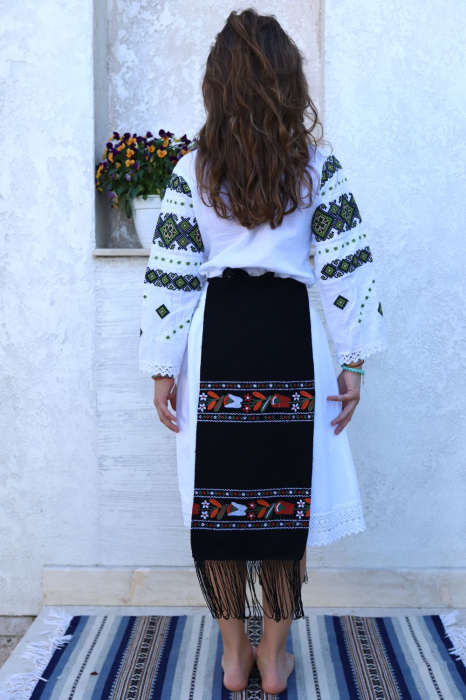 Fotă traditionala copii flori de campie [2]