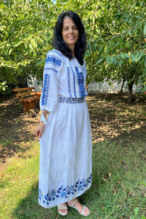 Fustă damă Hristina broderie albastră [4]