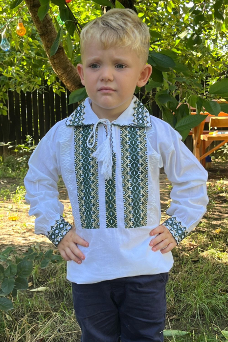 Ie băieți Andronic broderie verde [2]