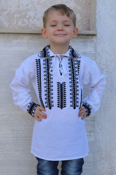 Ie băieți Giulian [2]