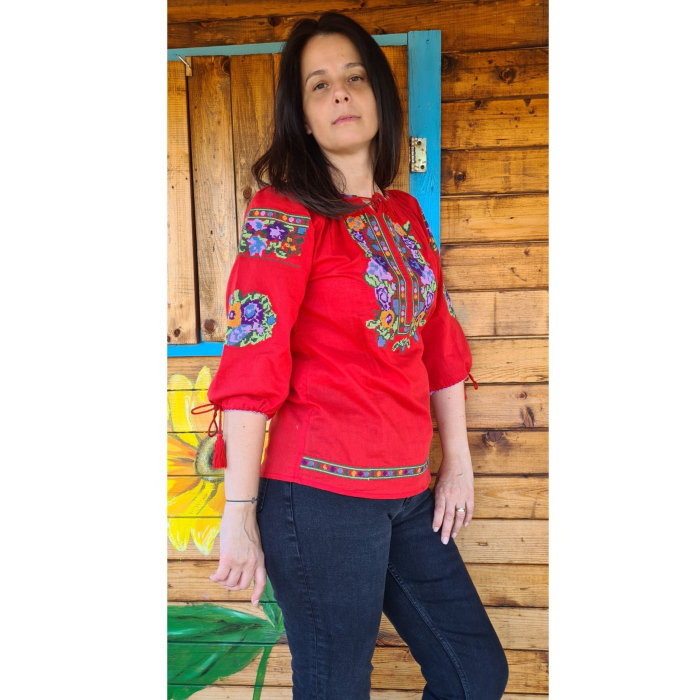 Ie damă Pelaghia roșie [2]