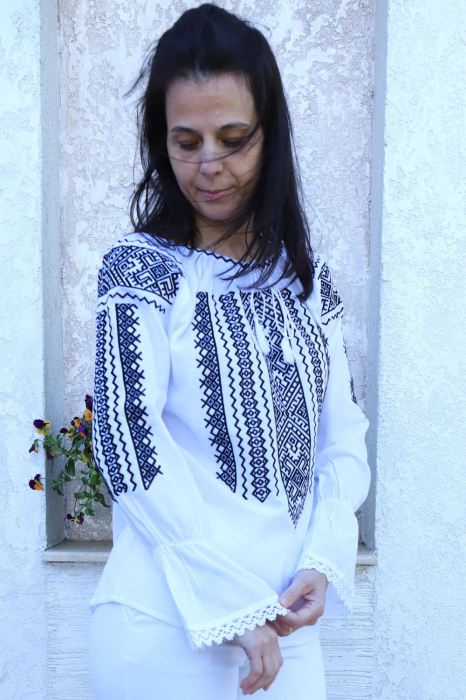 Ie damă Aurelia broderie neagra [4]