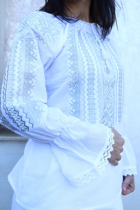 Ie damă Aurelia broderie argintie [4]