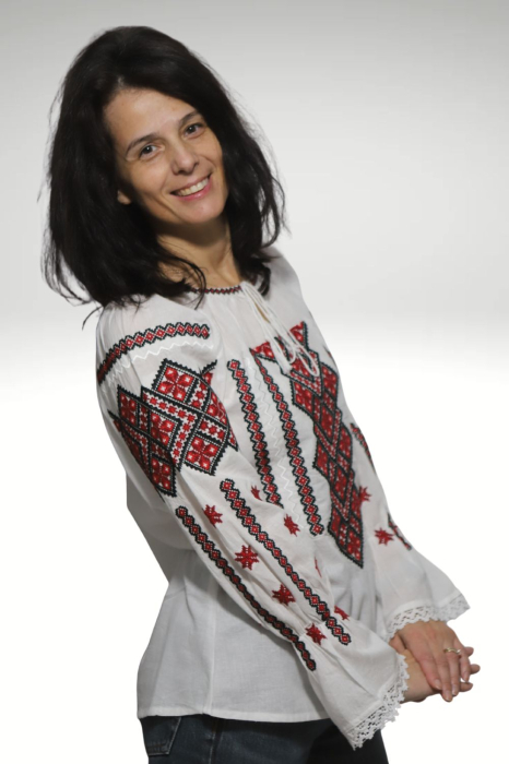 Ie damă Anania broderie rosie [4]