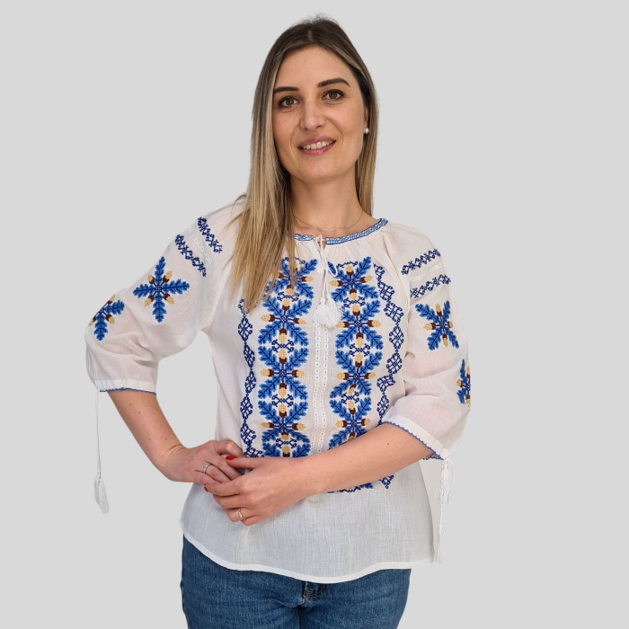 Ie damă Parascheva broderie albastră [3]