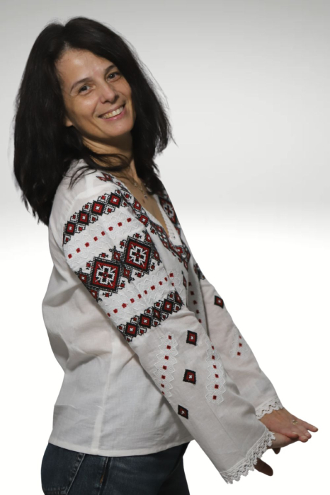 Ie damă Antuzia broderia rosie [3]