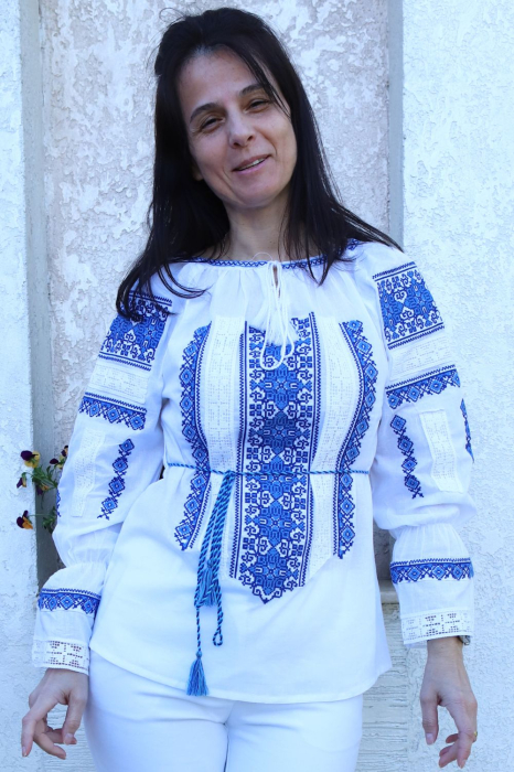 Ie damă Elefteria broderie albastra [2]