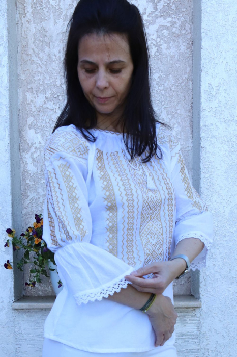 Ie damă Aurelia broderie aurie [3]