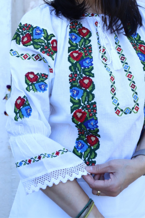 Ie damă Amira [5]