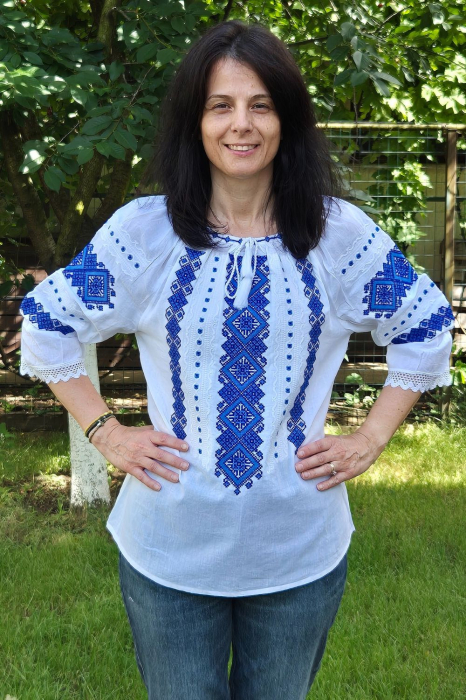 Ie damă Miki broderie albastra [1]