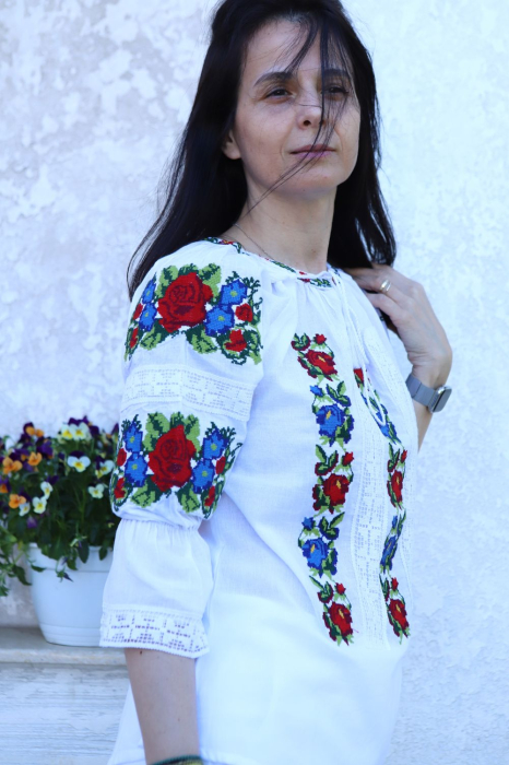 Ie damă Isidora [4]