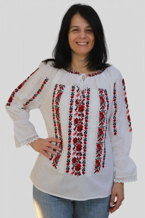 Ie damă Gabriela maneca lunga [2]