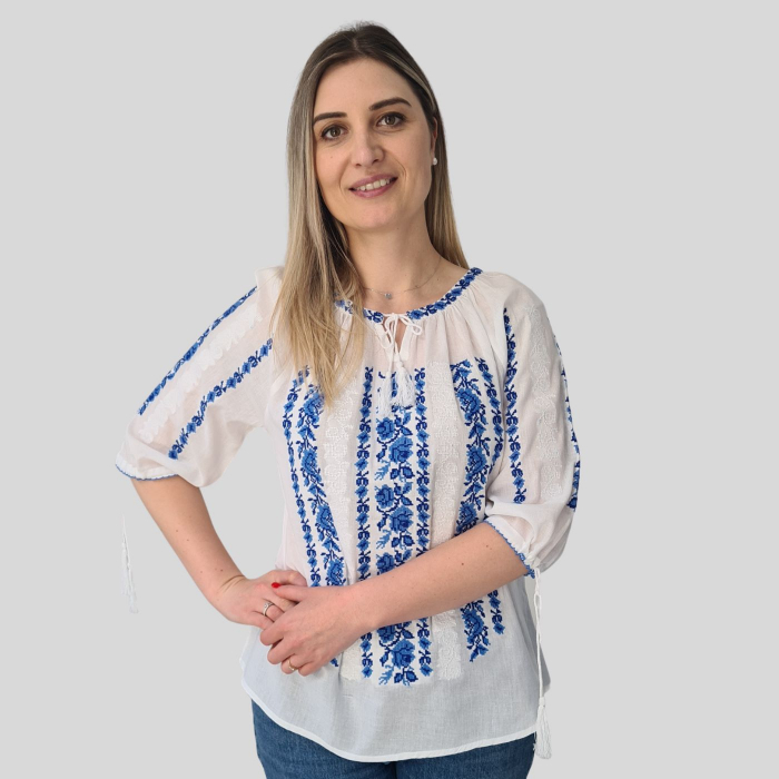 Ie damă Gabriela broderie albastră [2]