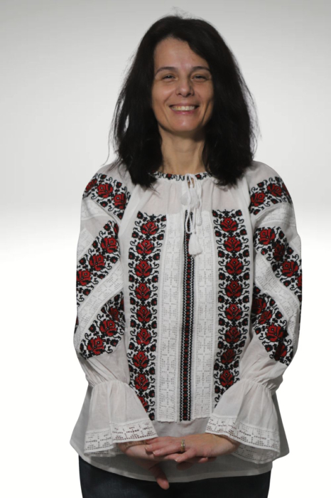 Ie damă Pinufia broderie rosie maneca lunga - [2]