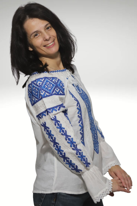 Ie damă Raisa broderie albastra [4]