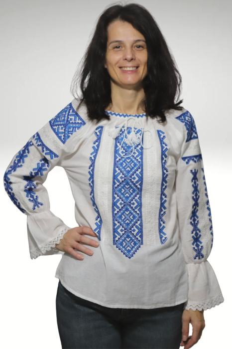 Ie damă Raisa broderie albastra [3]