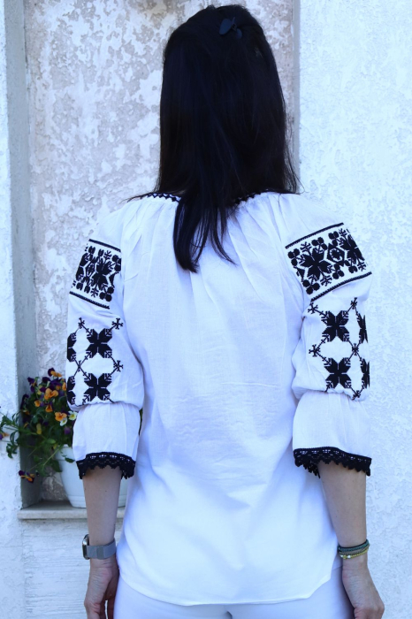 Ie damă Steluta broderie neagra [4]