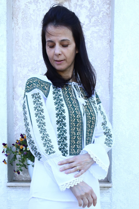 Ie damă Monalisa broderie verde [2]