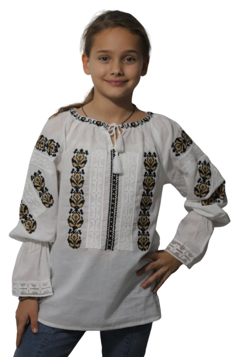 Ie fete Pinufia broderie bej [2]