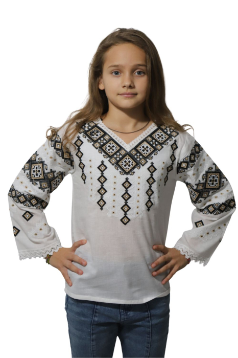 Ie fete Antuzia broderie bej [4]