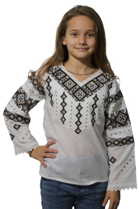 Ie fete Antuzia broderie bej [1]