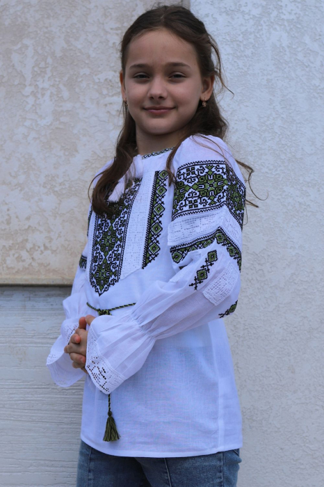 Ie fete Elefteria broderie verde [3]