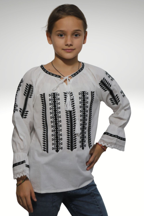 Ie fete Giulia maneca lunga [2]