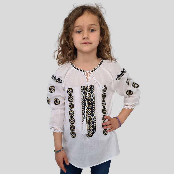 Ie fete Marcela broderie neagra [2]