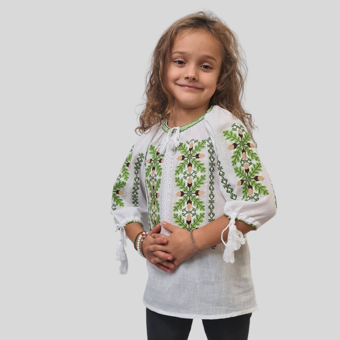 Ie fete Parascheva broderie verde [2]
