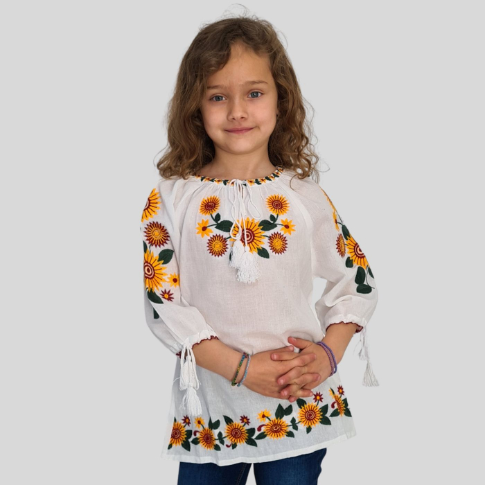 Ie fete Madălina [2]