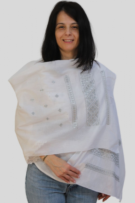 Maramă alba broderie argintiu romb [2]