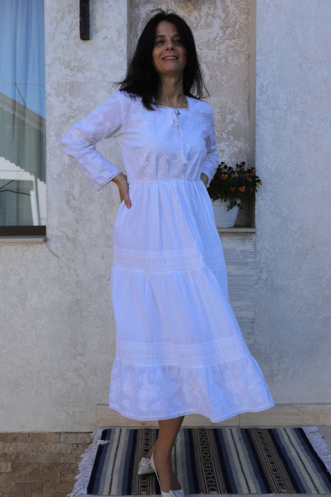 Rochie damă Eufrosina broderie alba [4]