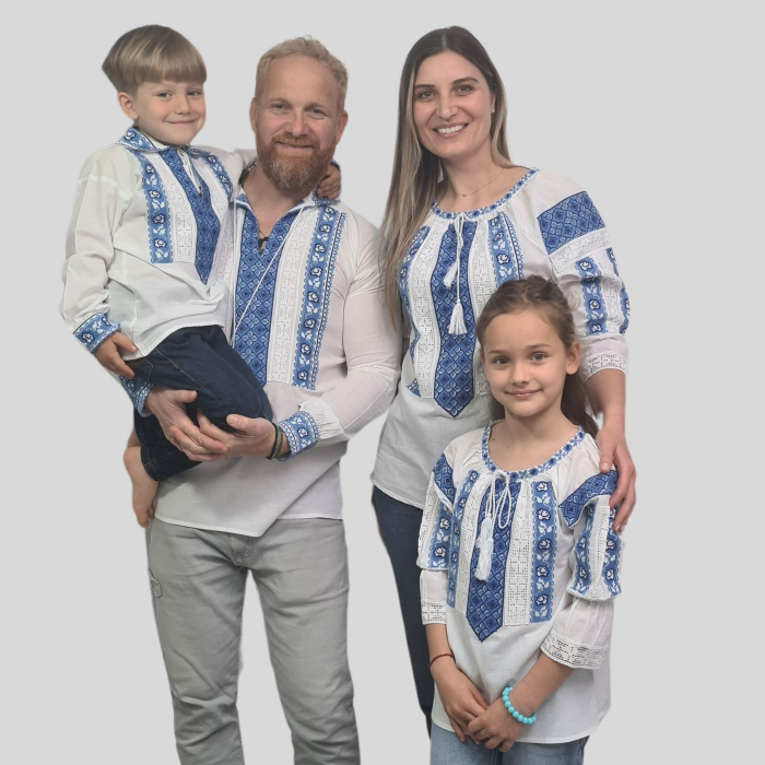 Set familie Eladie si Ruxandra broderie albastra [1]