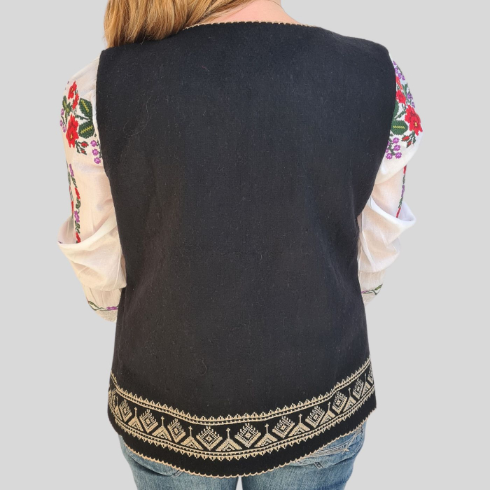 Vestă damă Tincuta broderie bej [3]