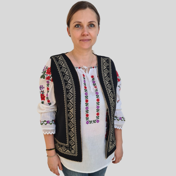 Vestă damă Tincuta broderie bej [2]